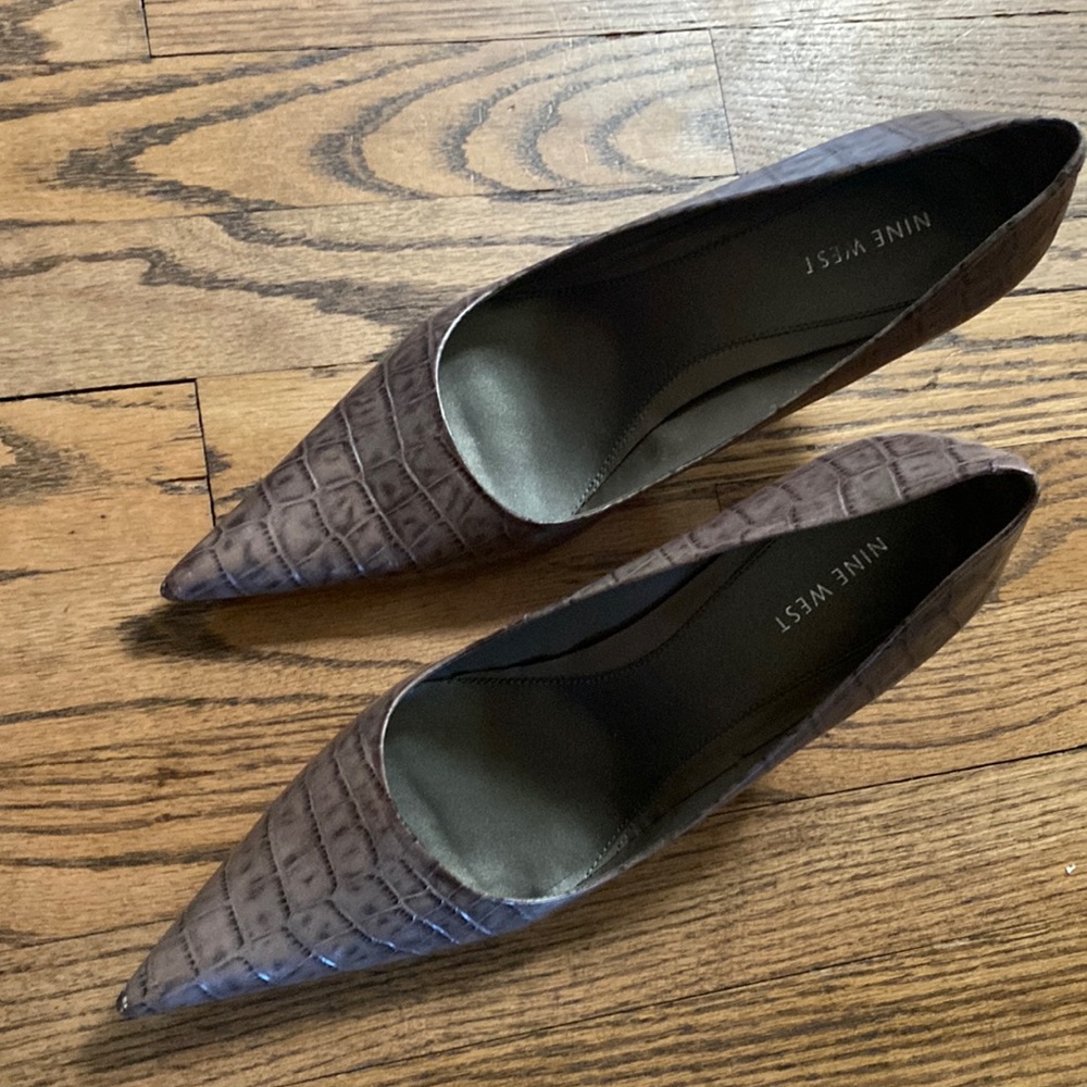 11 M Nine West heels